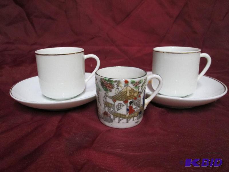 Lot of china teacups in great condi...