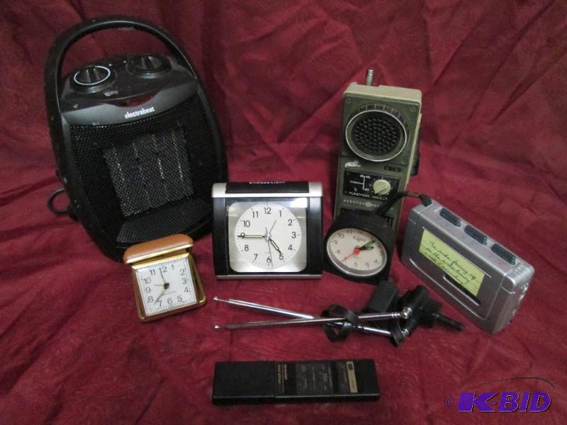 Lot of small personal electronic it...
