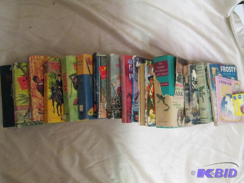 Lot of approximately 15 vintage chi...