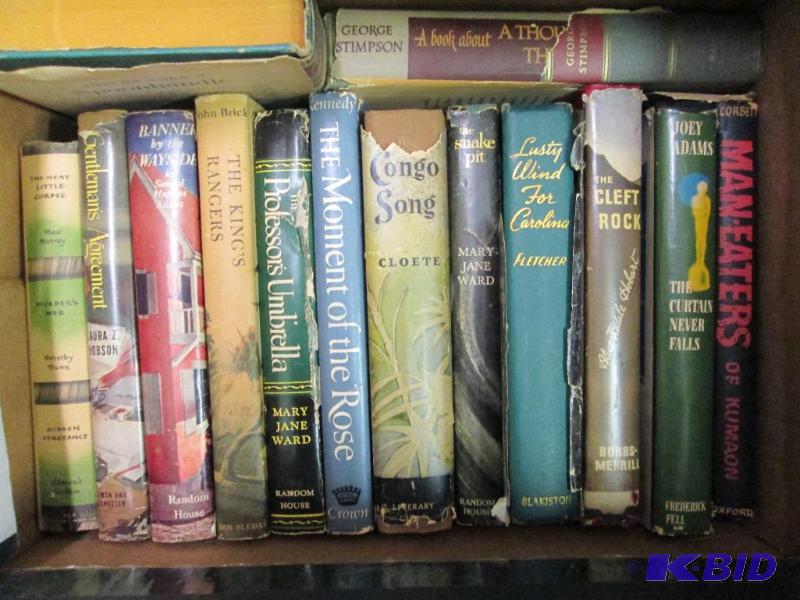 Lot of approximately 15 vintage adu...