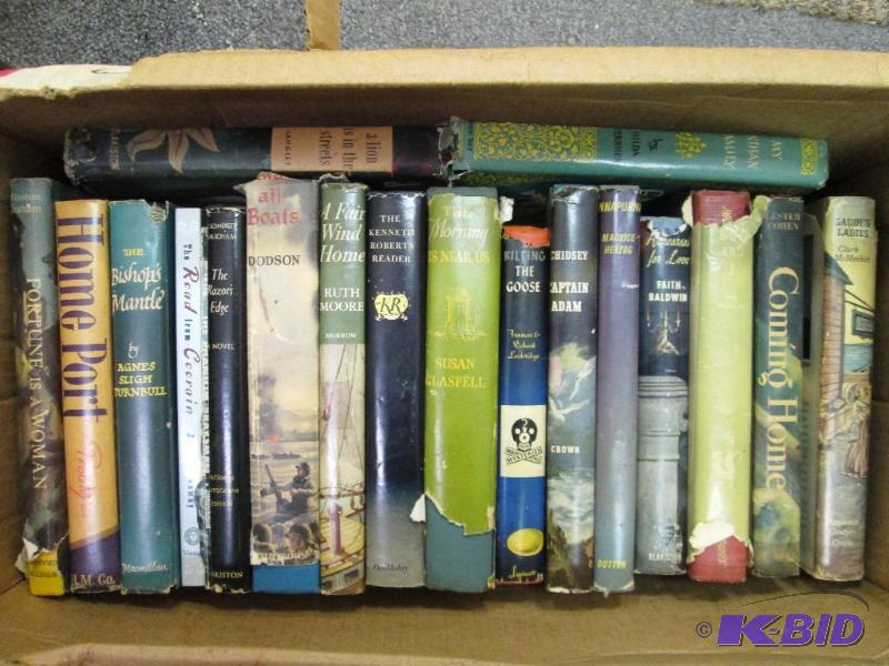 Lot of approximately 15 vintage boo...