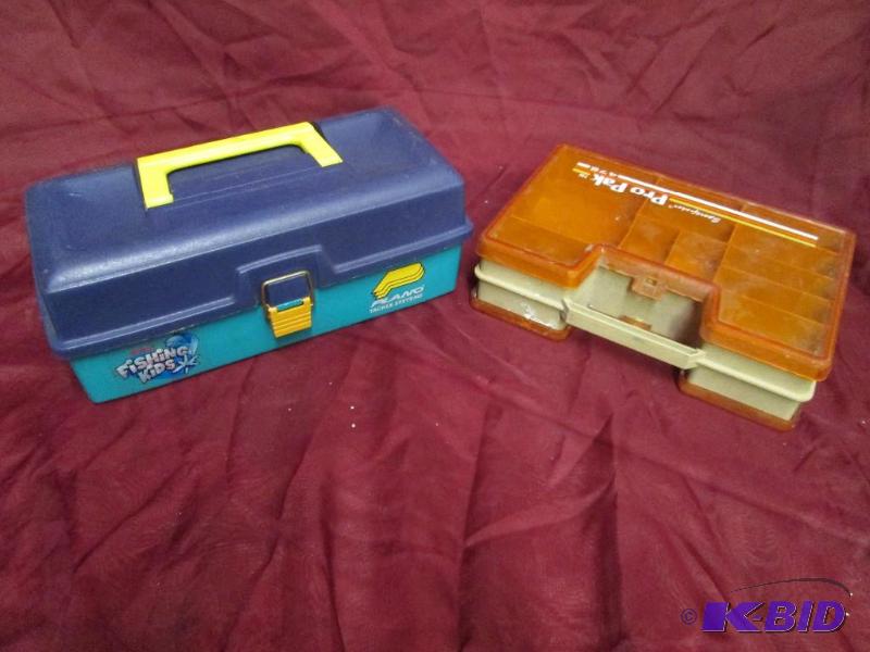 lot 75 image: Nice pair of tackle boxes....