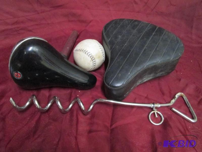 lot 77 image: Miscellaneous outdoor items. Bicycl...