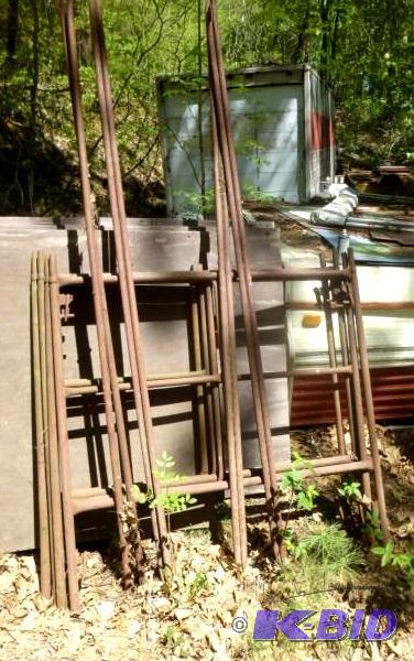 Set of Scaffolding&nbspSections Wi...
