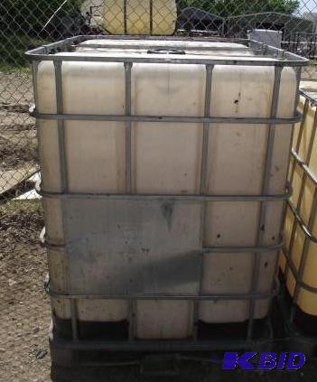 lot 92 image: Holding Tank   Fill opening on top ...