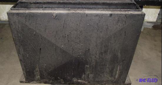 lot 96 image: Large Brush Box   For putting large...