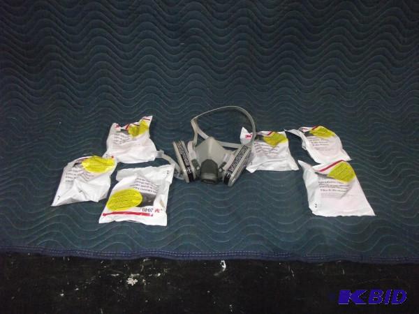 lot 11 image: Ventilation Mask With Extra Filters...