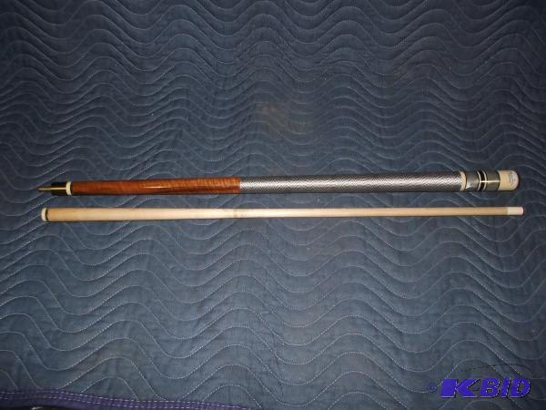 lot 12 image: Pool Stick With Carrying Case...