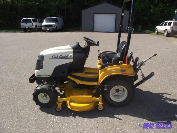 lot 2 image: Cub Cadet Power Shaft 5254 Lawn Mow...