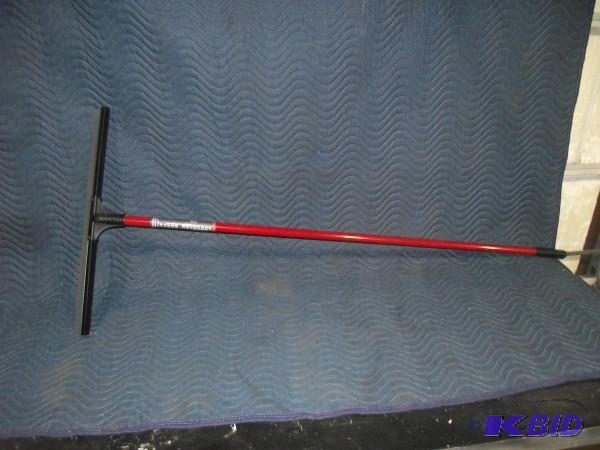lot 7 image: Floor Squeegee  ...
