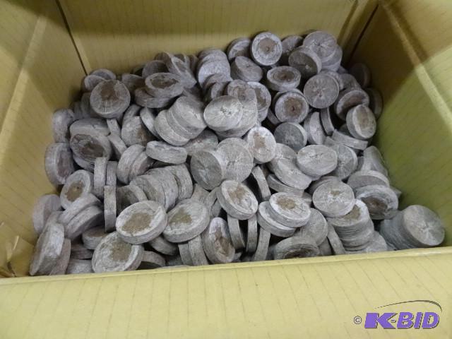 New large qty of jiffy seed peat pe...