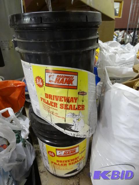 Qty 2 New Driveway Filler and Seale...