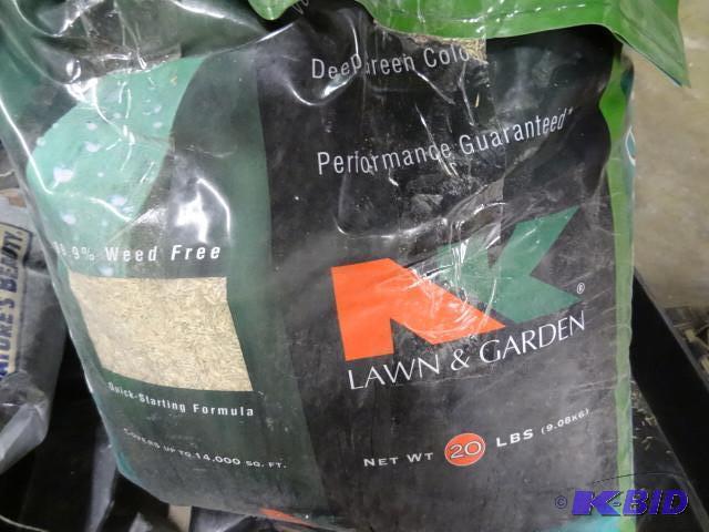 Approx 15 lbs Northland Lawn Seed M...