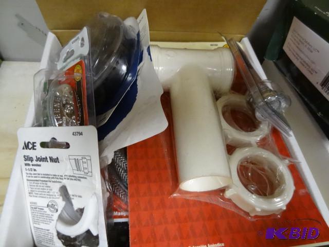 New 6 pc plumbing lot...