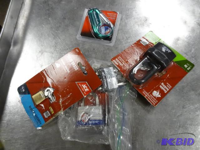 Qty 5 New padlocks some open box al...