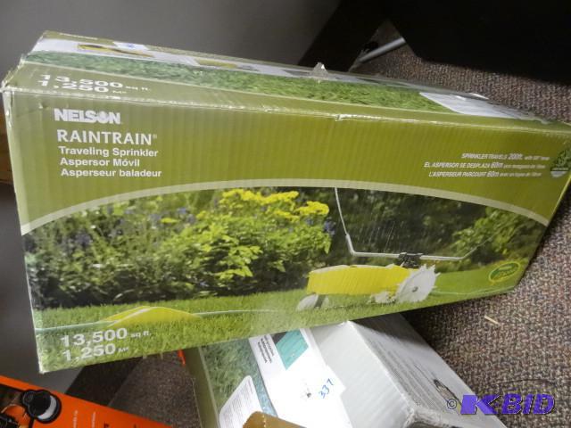 Nelson RainTrain traveling lawn spr...
