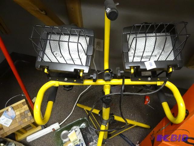 Dual Halogen work light with stand....