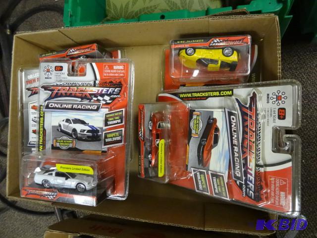 Qty 5 New lot of Tracksters 164 sc...