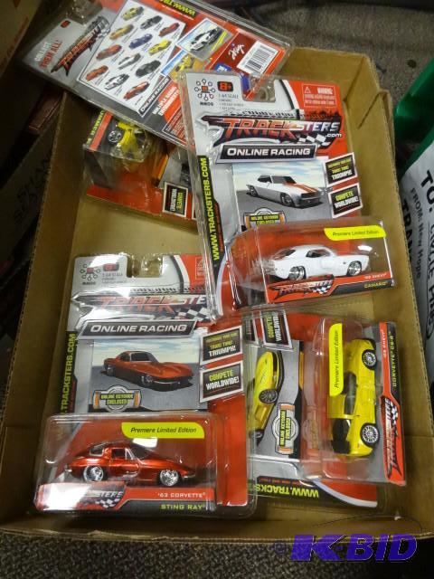 Qty 5 New lot of Tracksters 164 sc...