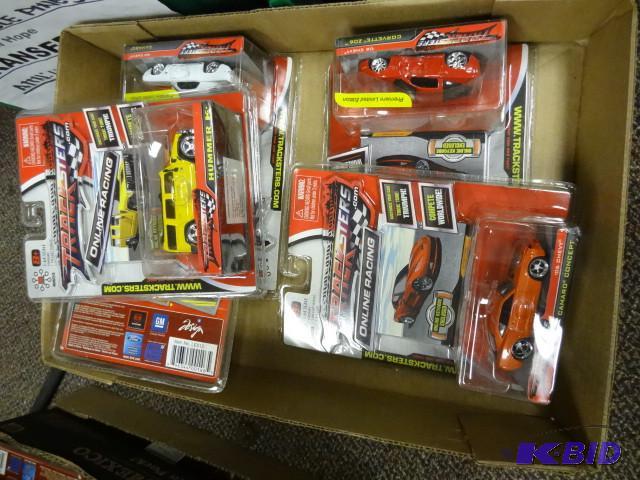 Qty 5 New lot of Tracksters 164 sc...