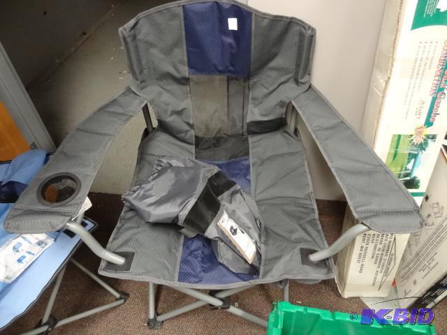 New Deluxe folding chair with cup h...
