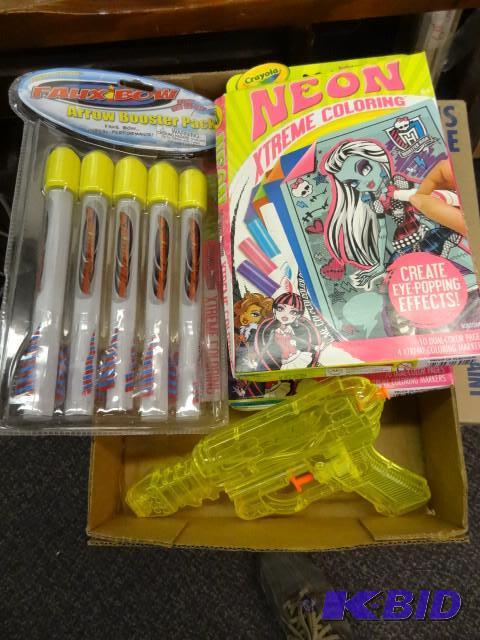 4 pc Kids Lot New 2  Crayola Neon E...
