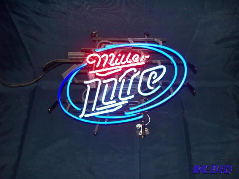 lot 21 image: MILLER LIGHT NEON SIGN WORKS GREAT...