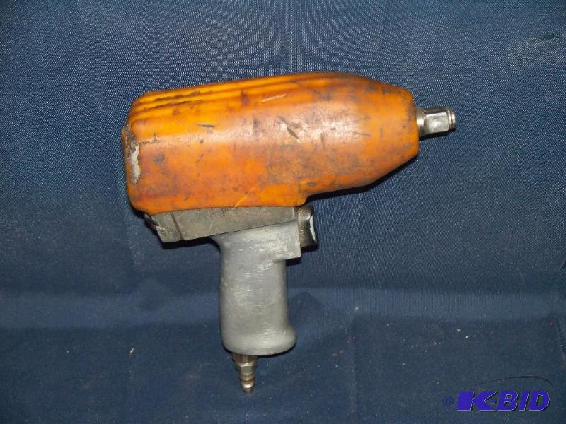 lot 35 image: IMPACT WRENCH WORKS GREAT...
