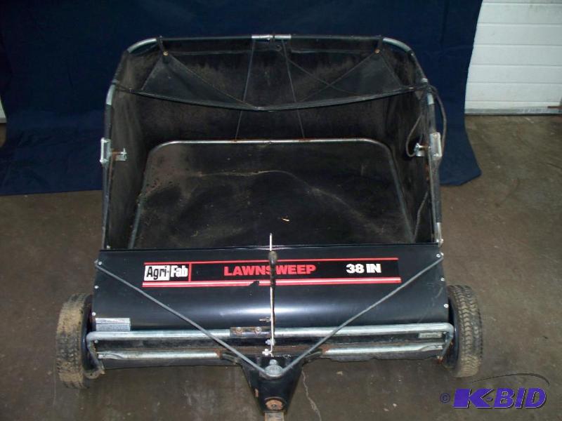 lot 42 image: AGRI FAB 38 INCH LAWN SWEEPER IN NI...