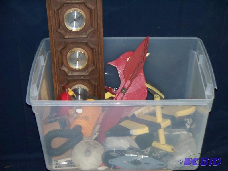 lot 64 image: TOTE OF NEAT STUFF SEE PICS...