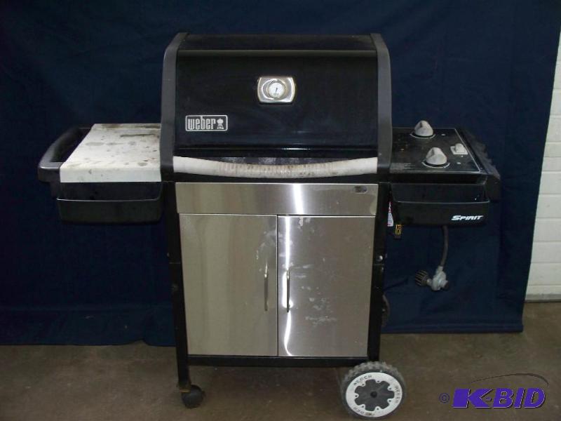 lot 68 image: WEBER GAS GRILL &quotWORKS"...