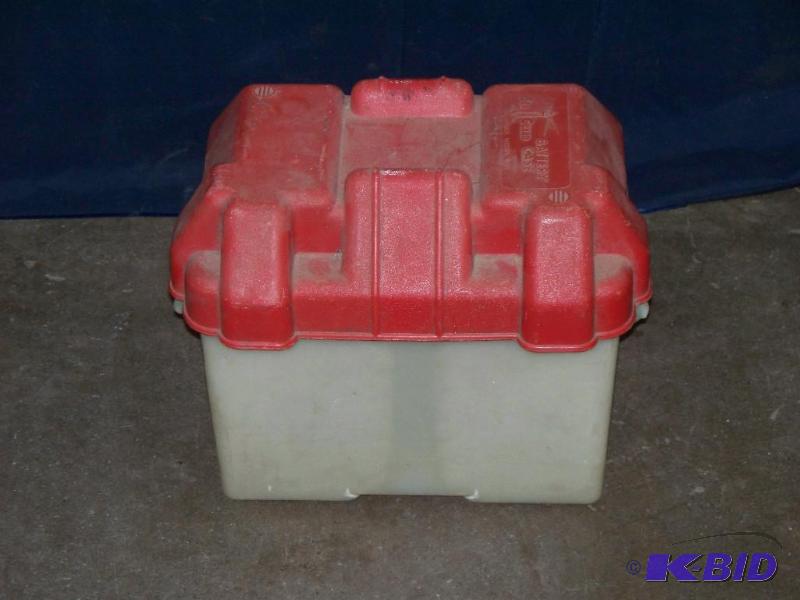 lot 79 image: Marine Battery box...