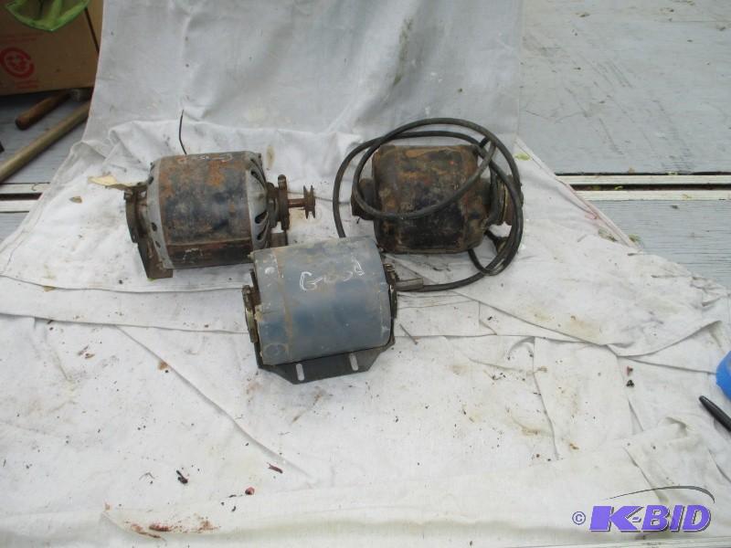 lot 113 image: 3 electric motors not tested...