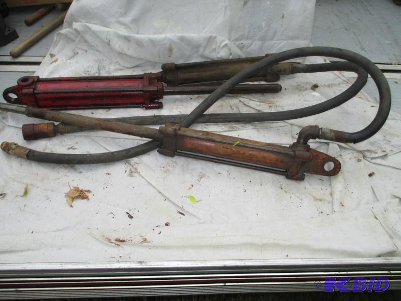 lot 121 image: 3 hydraulic cylinders...