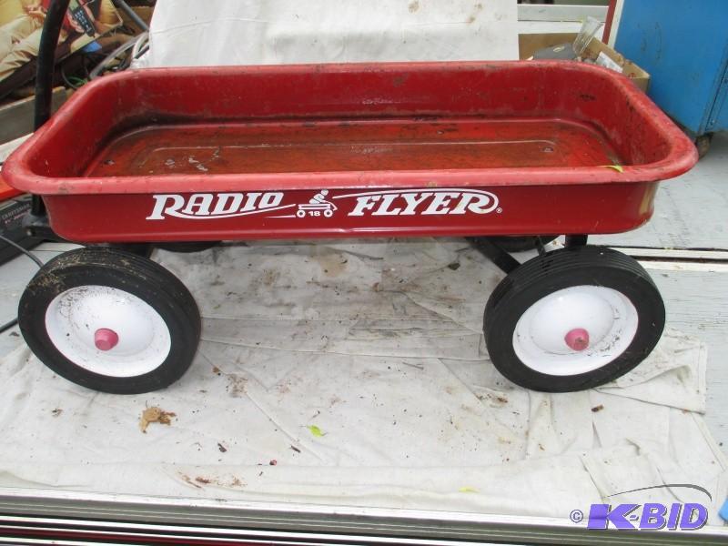 lot 122 image: Radio Flyer Wagon good shape...