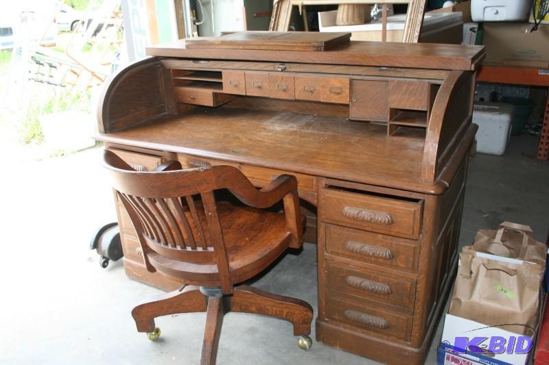lot 131 image: Antique desk and chair approx. 5 ...