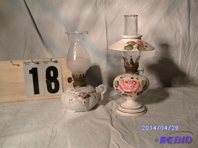 lot 18 image: Mini Oil Lamps - one 7" tall a...