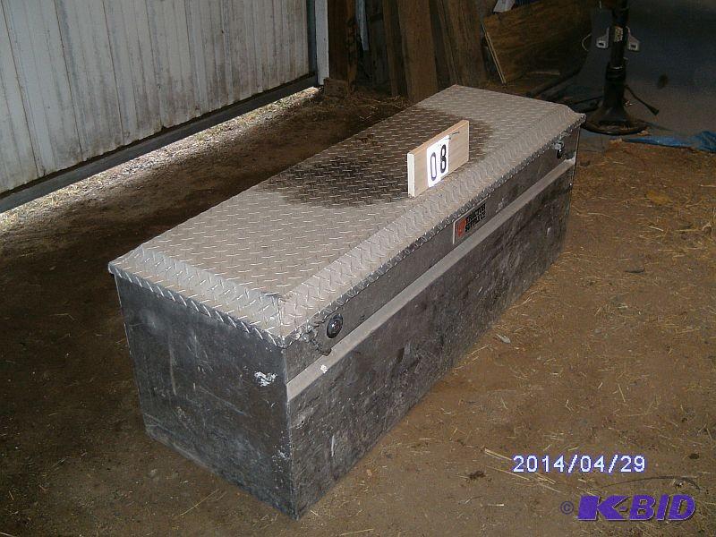 lot 8 image: Tool box for pickup box - Tractor s...