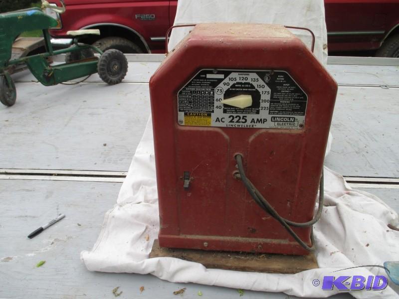 lot 88 image: Lincoln welder works...