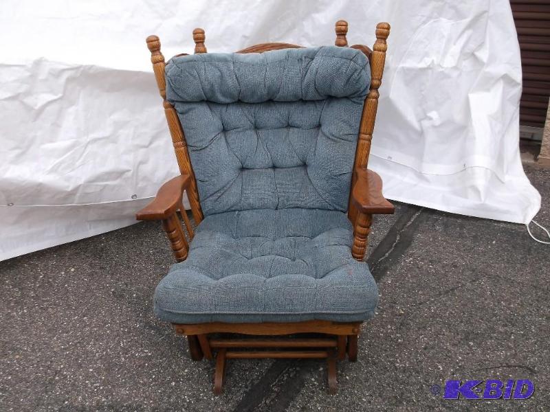 Glider Rocker in great condition me...