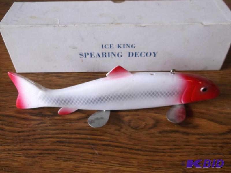 Large Ice King Spearing Decoy in gr...
