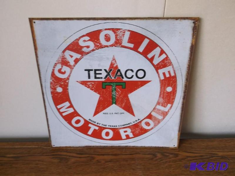 Heavy gage metal TEXACO Gasoline Mo...