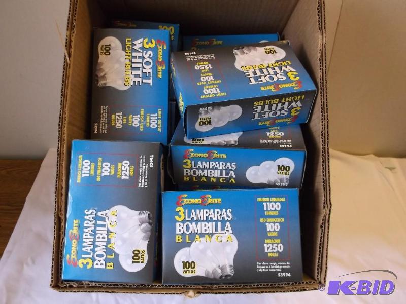 Large box full of light bulbs 21 pa...