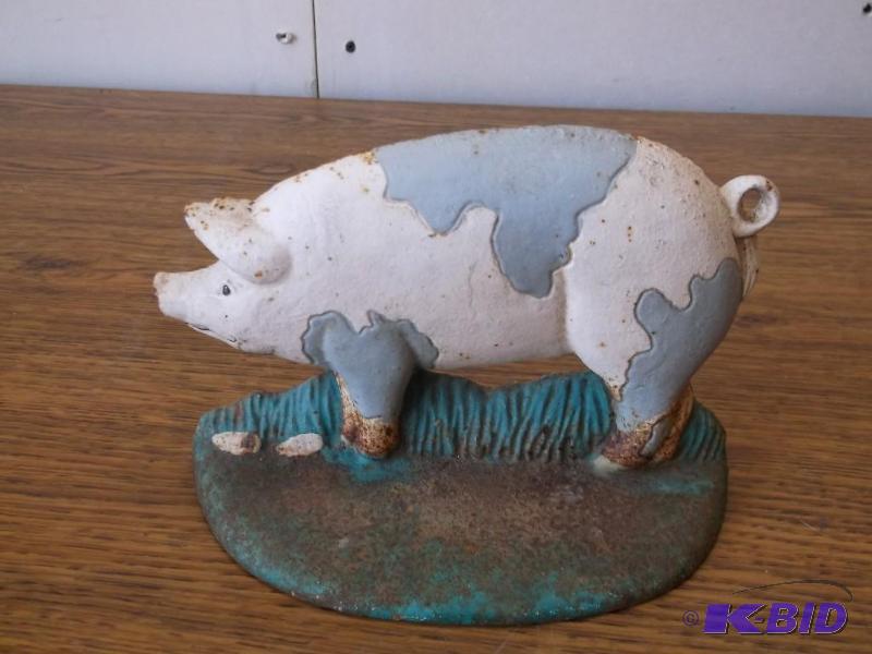 Heavy cast iron pig door stop measu...