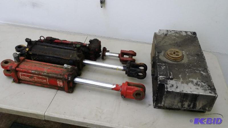 3 Hydraulic actuators and an alumin...