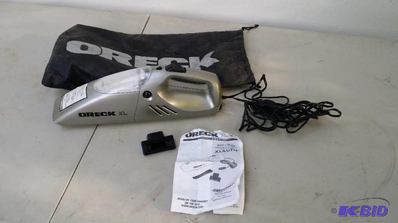 Oreck&nbspXL Auto car vac with bag...