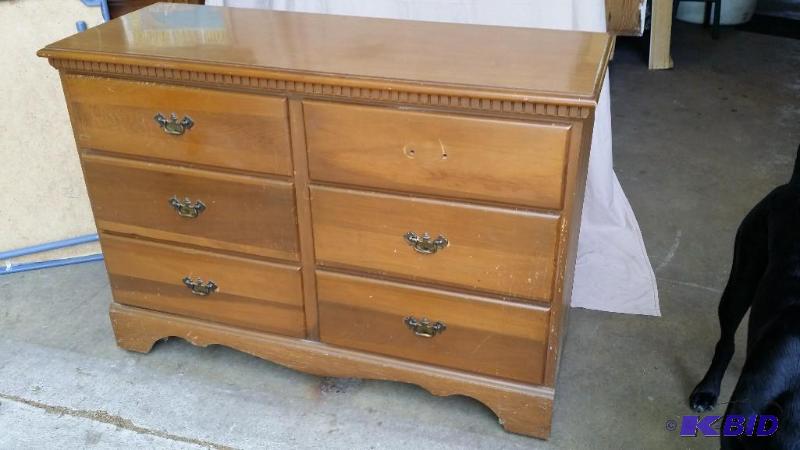 Dresser