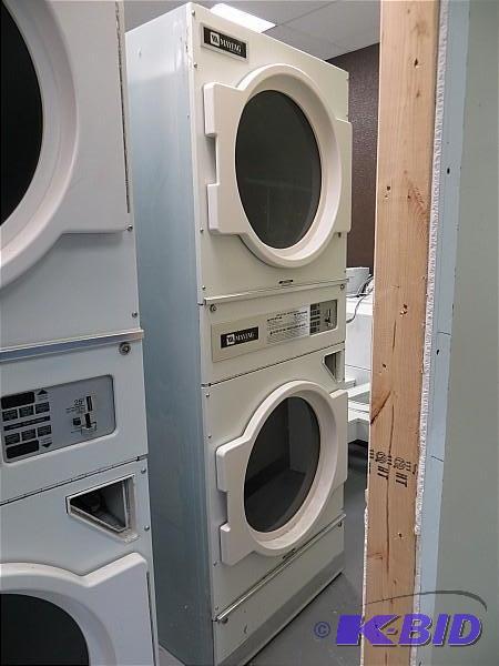 lot 4 image: Maytag Commercial Coin-Operated 30l...
