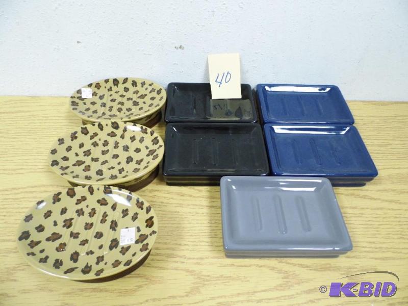 lot 40 image: Soap Dishes