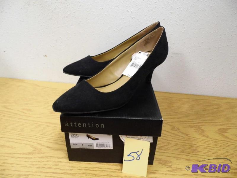 lot 58 image: Attention Shoes